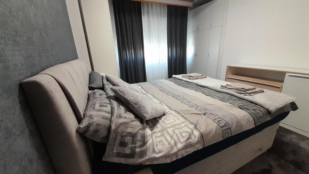 Kuman Apartments Kumanovo Bagian luar foto